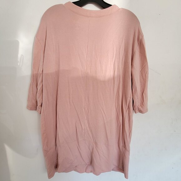 Isabel Maternity 3/4 Sleeve Tunic Button Shoulder Knit Tunic Top Size Medium - Picture 3 of 11